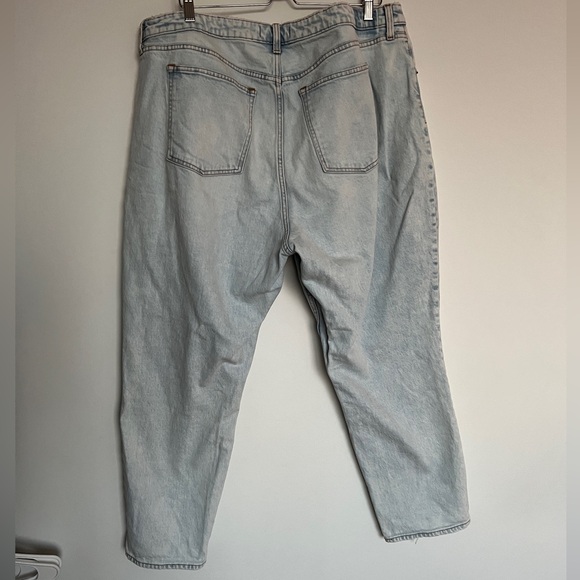 Abercrombie & Fitch Curve Love “The Mom High Rise” women’s jeans size 20L - Picture 2 of 4